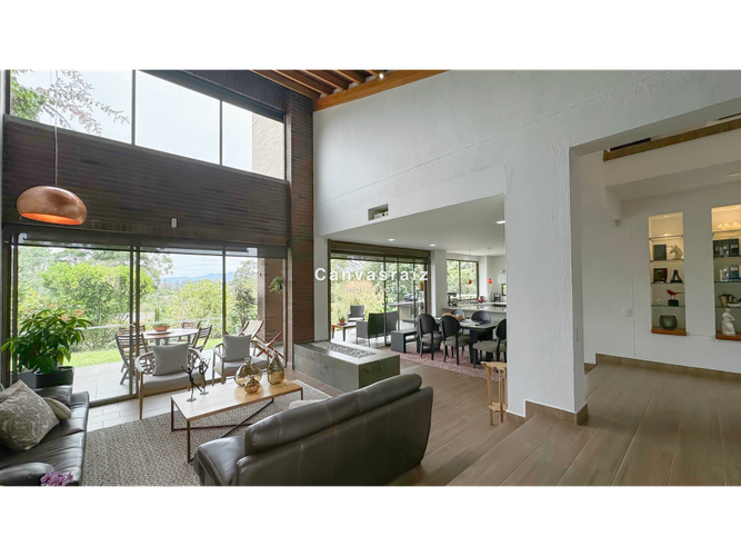 Casa de 5 alcobas en venta en El Tablazo, Rionegro, 420 m² · foto 3 de 22