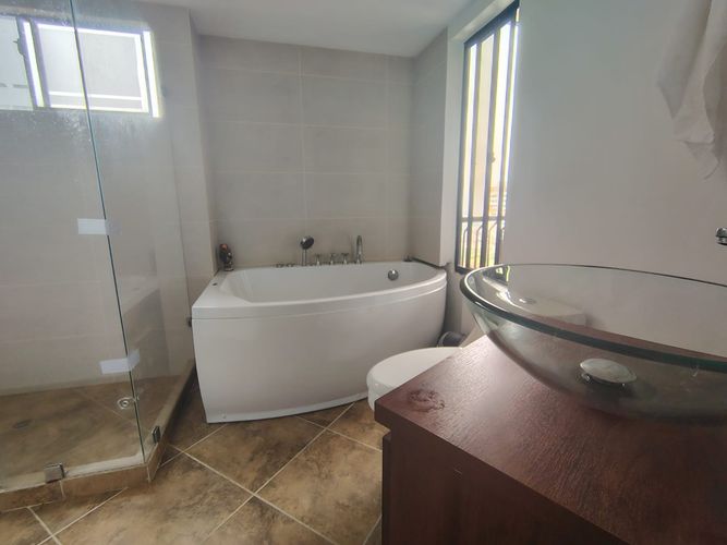 Apartamento de 3 alcobas en arriendo en Conjunto Residencial Isla Fuerta, Envigado, 118 m² · foto 17 de 18
