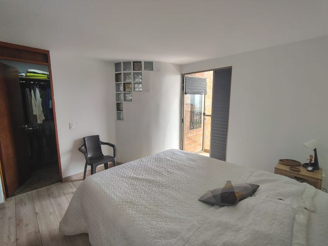 Apartamento de 3 alcobas en arriendo en Conjunto Residencial Isla Fuerta, Envigado, 118 m² · foto 10 de 18