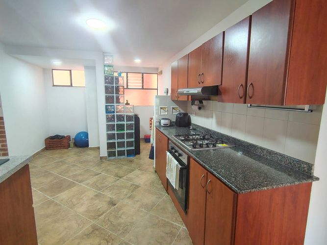 Apartamento de 3 alcobas en arriendo en Conjunto Residencial Isla Fuerta, Envigado, 118 m² · foto 8 de 18