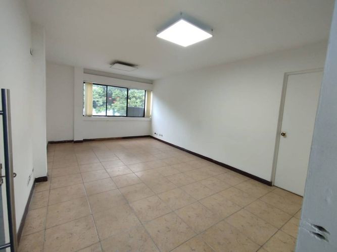 Bodega en arriendo en Colombia, Medellín, 300 m² · foto 6 de 18