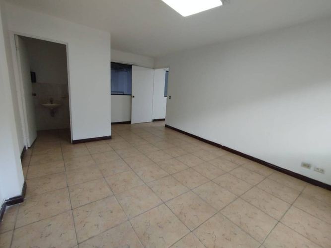 Bodega en arriendo en Colombia, Medellín, 300 m² · foto 7 de 18