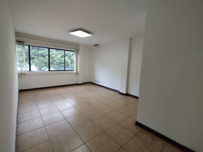 Bodega en arriendo en Colombia, Medellín, 300 m² · foto 10 de 18