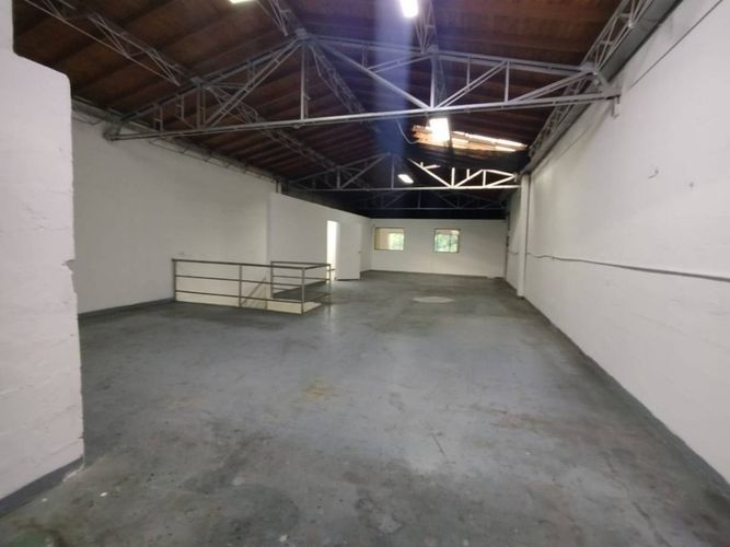 Bodega en arriendo en Colombia, Medellín, 300 m² · foto 14 de 18