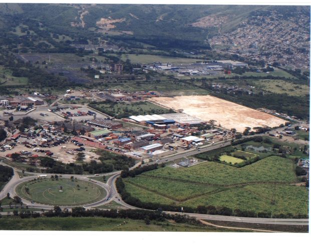 Lote en venta en Zona Industrial, Yumbo, 100000 m² · foto 4 de 7