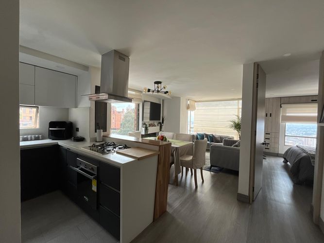 Apartamento en venta en El Castillo Chapinero, Bogotá · foto 3 de 24