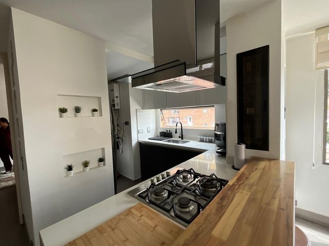 Apartamento en venta en El Castillo Chapinero, Bogotá · foto 8 de 24