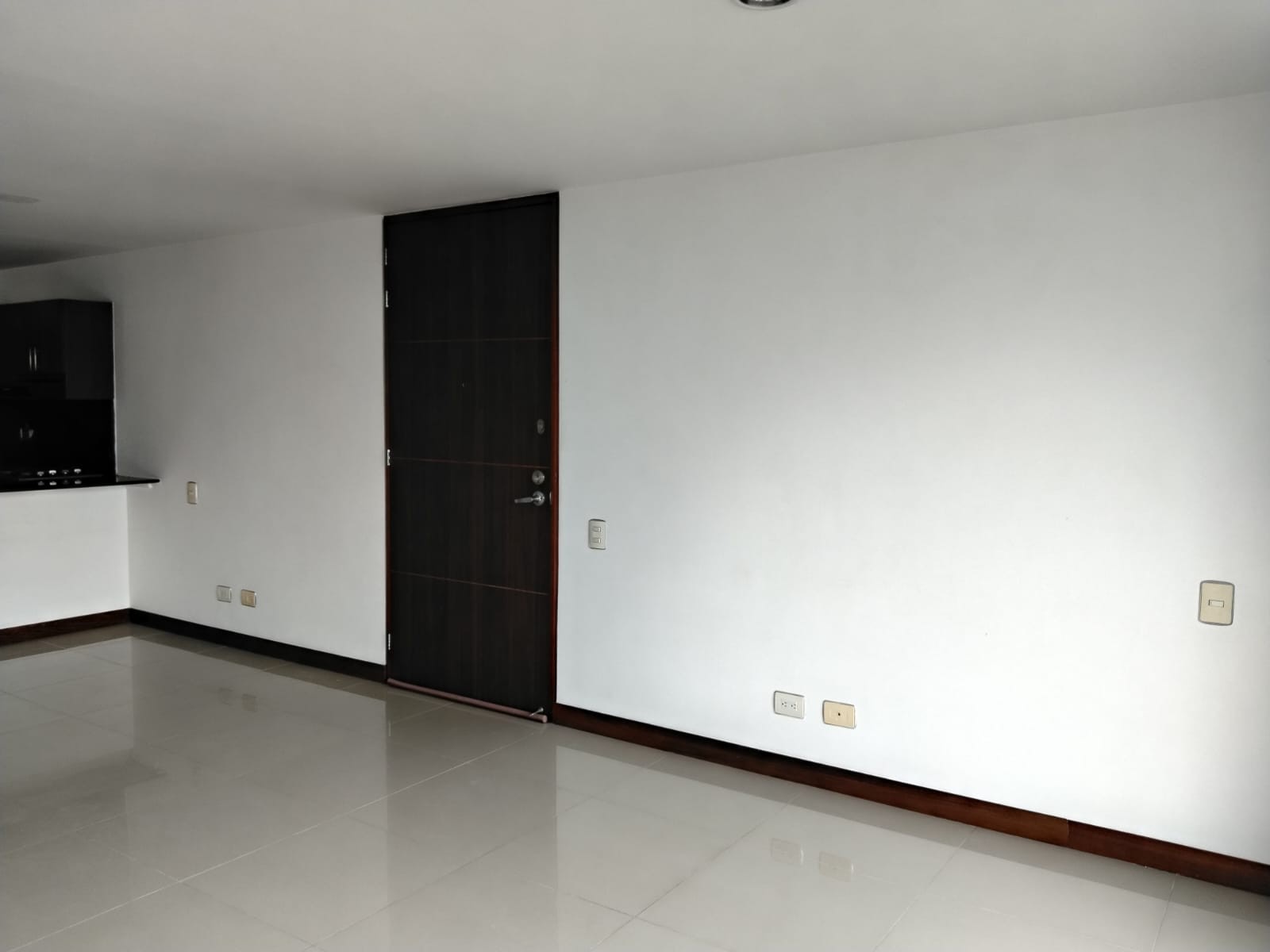 Apartamento en arriendo en El Poblado, Medellín · foto 7 de 19
