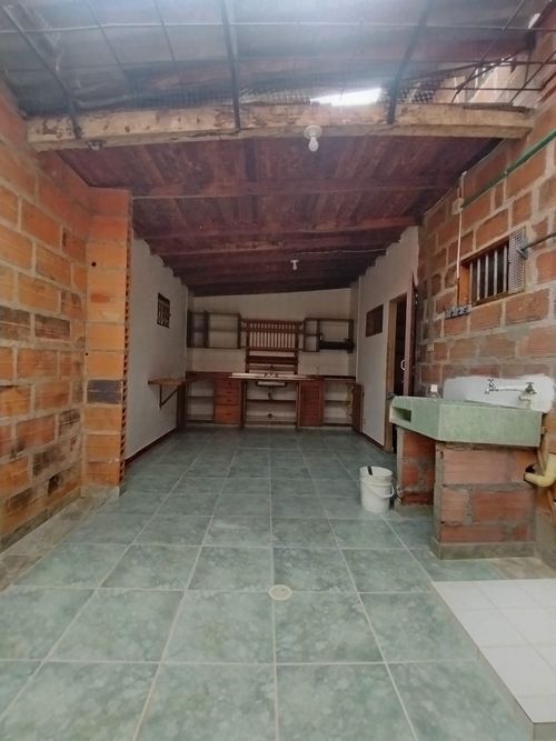 Casa de 3 alcobas en venta en Berracal, Guarne, 460 m² · foto 9 de 24