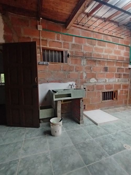 Casa de 3 alcobas en venta en Berracal, Guarne, 460 m² · foto 17 de 24