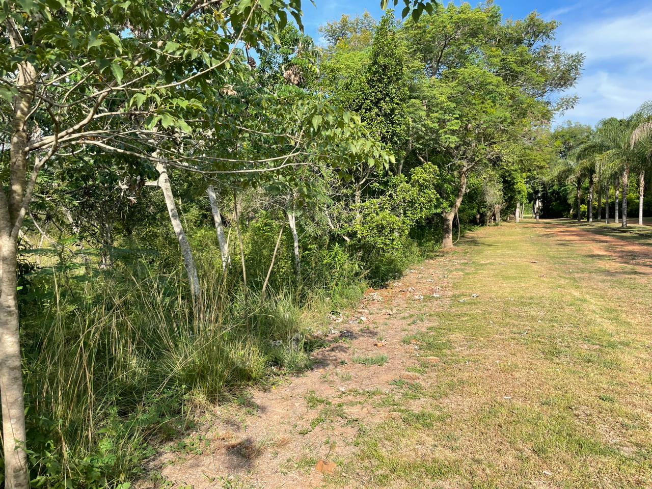 Terreno en esquina de 2.500 m2 en Barrio cerrado Miralago! Ypacarai — foto 2