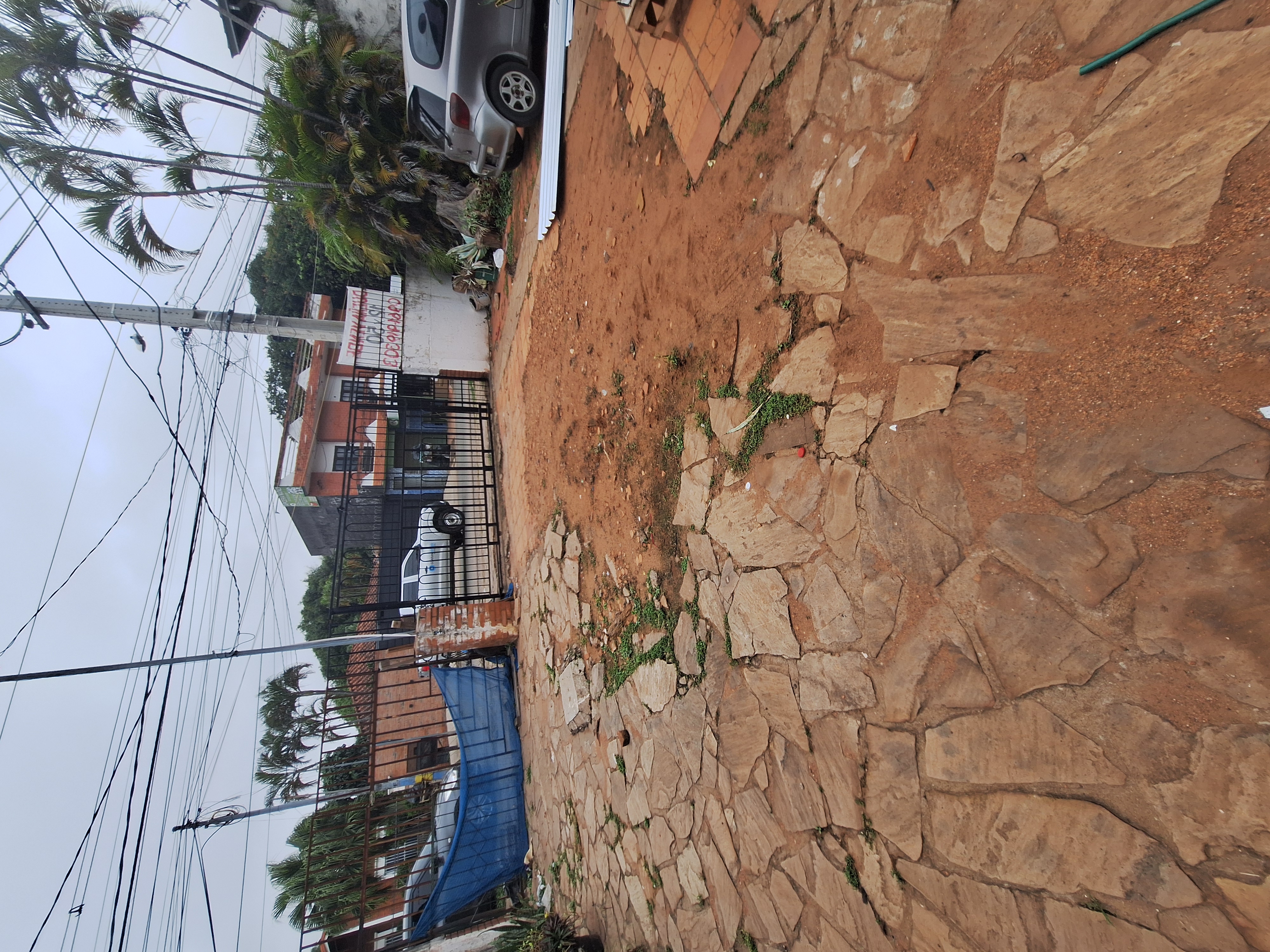 VENDO TERRENO DE 600 M2 SOBRE ASFALTO. CAMPO GRANDE, LUQUE. ZONA TRAUMATOCENTER — foto 3