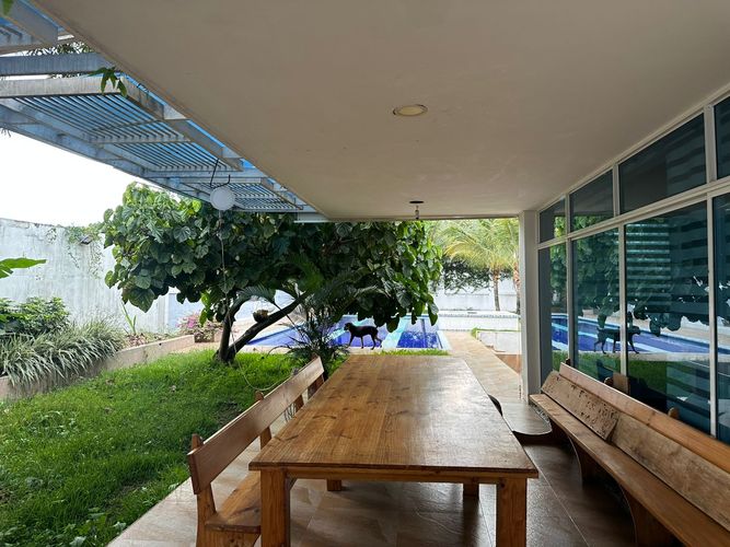 Casa de 7 alcobas en venta en Ciudad Jardin, Cali · foto 13 de 14