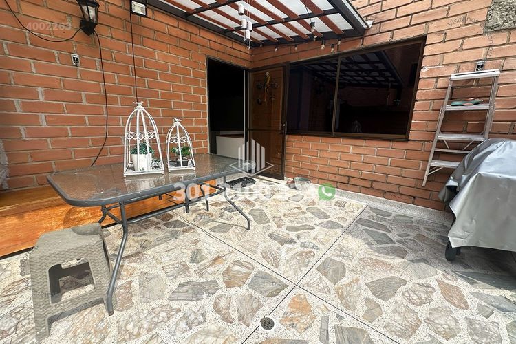 Apartamento de 4 alcobas en arriendo en Laureles, Medellín, 165 m² · foto 20 de 21