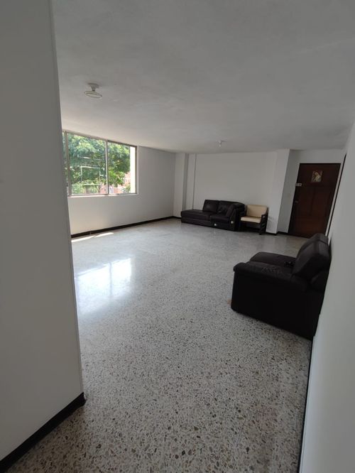 Apartamento de 3 alcobas en venta en Seminario, Cali, 106 m² · foto 3 de 20