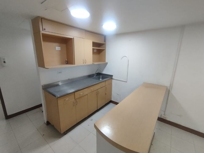 Local en arriendo en Villa Nueva, Medellín, 240 m² · foto 3 de 6