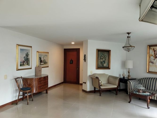 Apartamento de 3 alcobas en venta en El Poblado, Medellín, 173 m² · foto 6 de 15
