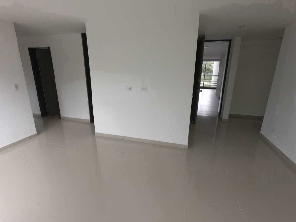 Apartamento en venta en Los Molinos, Dosquebradas · foto 2 de 15