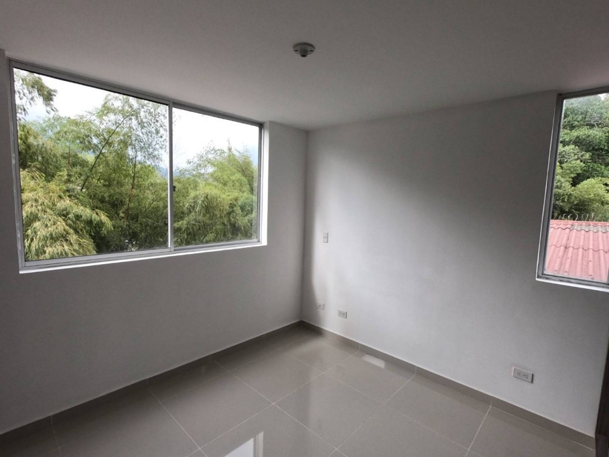 Apartamento en venta en Los Molinos, Dosquebradas · foto 8 de 15