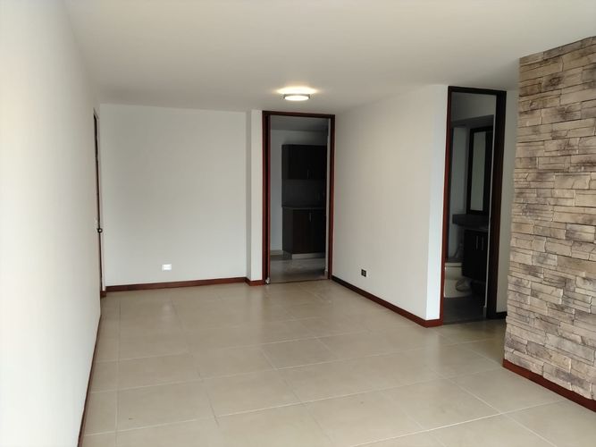 Apartamento de 3 alcobas en venta en El Poblado, Medellín, 95 m² · foto 8 de 19