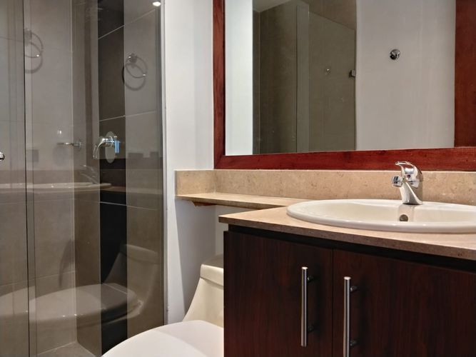 Apartamento de 3 alcobas en venta en El Poblado, Medellín, 95 m² · foto 18 de 19
