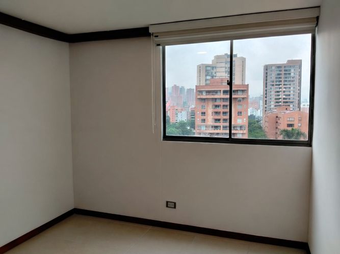 Apartamento de 3 alcobas en venta en El Poblado, Medellín, 95 m² · foto 14 de 19