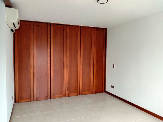 Apartamento de 3 alcobas en venta en El Poblado, Medellín, 95 m² · foto 16 de 19