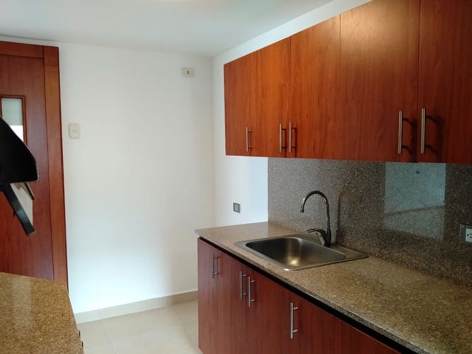 Apartamento de 3 alcobas en venta en El Poblado, Medellín, 95 m² · foto 4 de 19