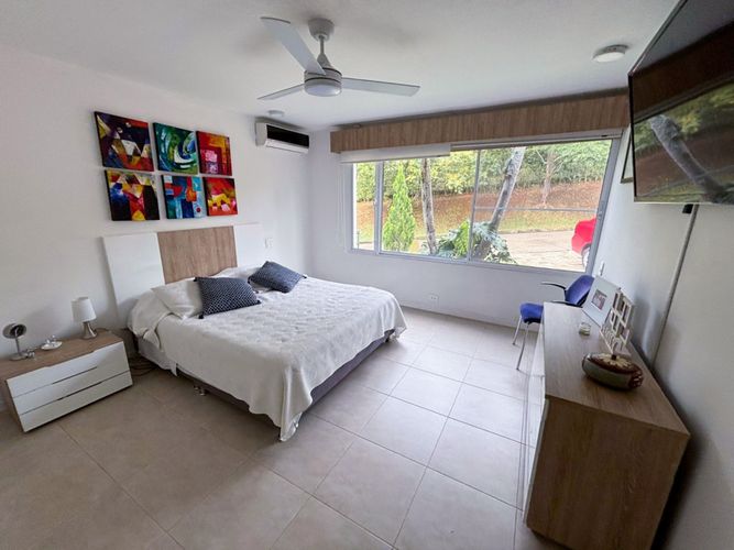 Casa de 4 alcobas en venta en Ciudad Jardin, Cali, 375 m² · foto 11 de 24