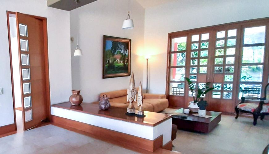 Casa de 5 alcobas en venta en Pance, Cali, 355 m² · foto 2 de 24