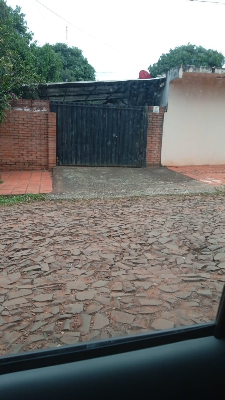 ? ¡Exclusiva Oportunidad en Ciudad del Este! – Propiedad Versátil para Vivienda o Inversión Estratégica — foto 3