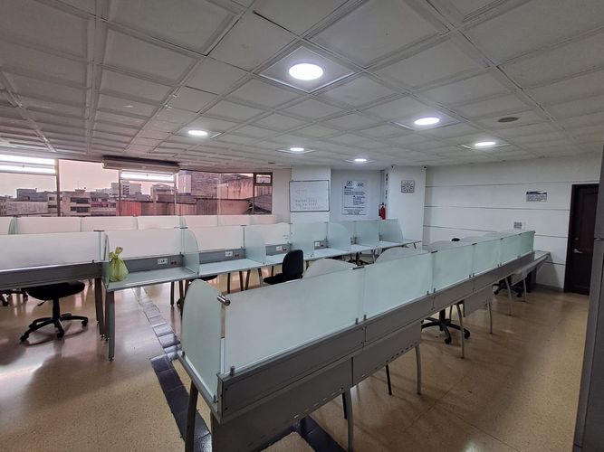 Oficina en arriendo en Sector Plaza De Bolivar, Pereira, 220 m² · foto 2 de 9
