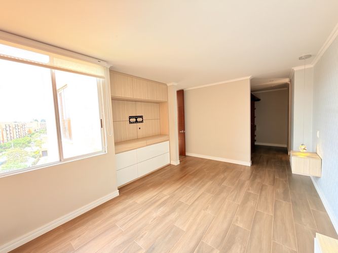 Apartamento de 3 alcobas en venta en Fac, Madrid, 116 m² · foto 19 de 24