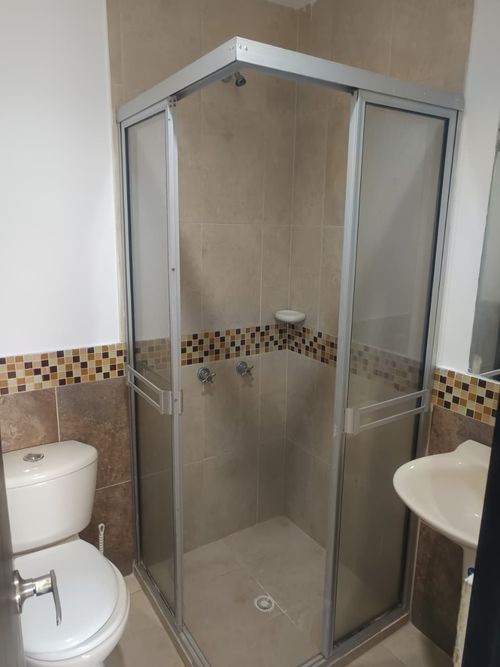 Apartamento de 2 alcobas en venta en Niquia, Bello, 58 m² · foto 6 de 11