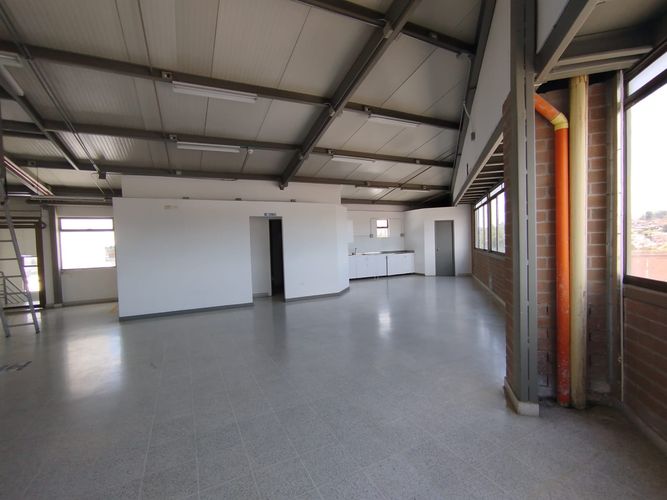 Local en arriendo en El Porvenir, Rionegro, 393 m² · foto 12 de 12