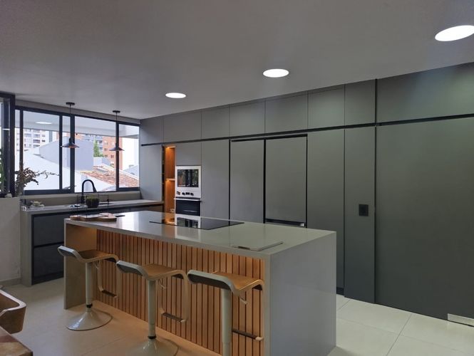 Apartamento en venta en El Poblado, Medellín · foto 8 de 19