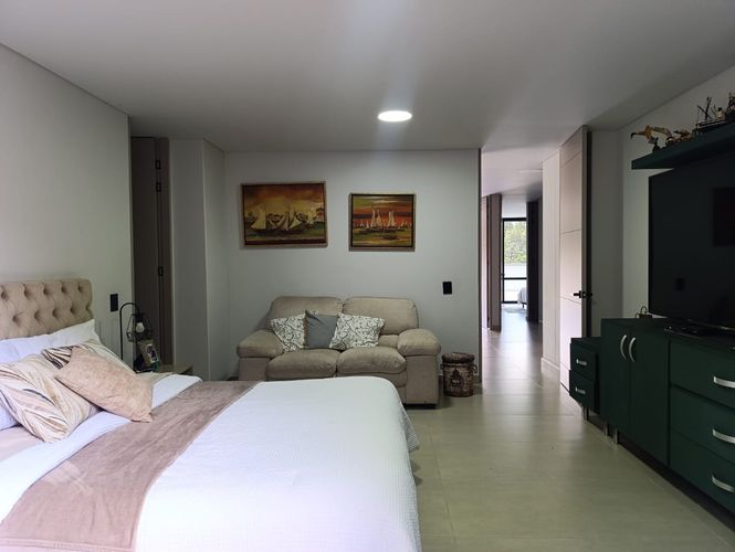 Apartamento en venta en El Poblado, Medellín · foto 12 de 19