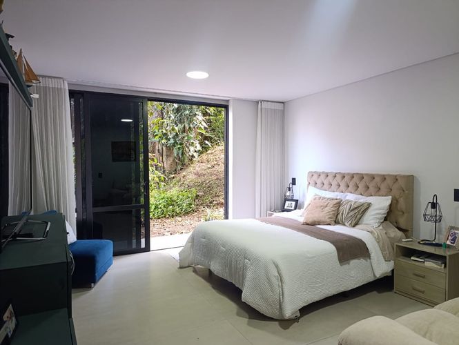 Apartamento en venta en El Poblado, Medellín · foto 13 de 19
