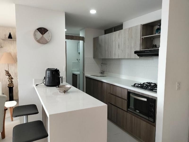 Apartamento en arriendo en El Poblado, Medellín · foto 7 de 19