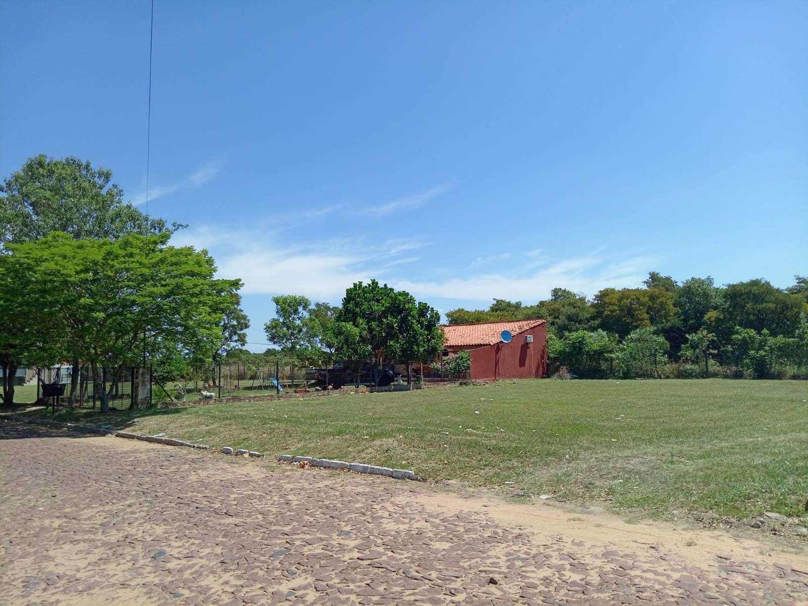 VENTA DE TERRENO EN CONDOMINIO CERRADO YTORORO COUNTRY - YPANE — foto 2