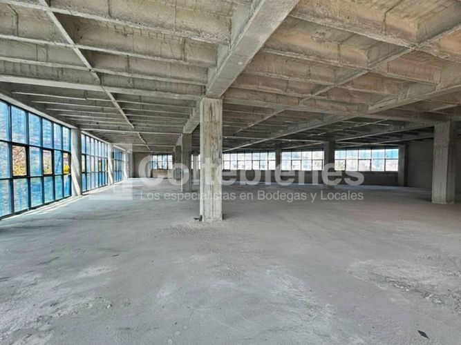 Oficina en arriendo en La Aldea, La Estrella, 860 m² · foto 2 de 6