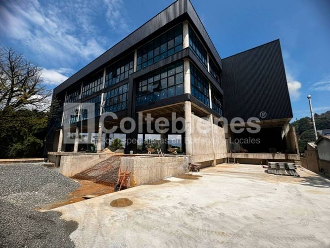 Oficina en arriendo en La Aldea, La Estrella, 860 m² · foto 6 de 6