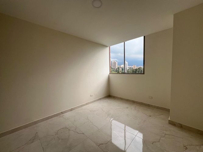 Apartamento de 3 alcobas en arriendo en El Poblado, Medellín, 89 m² · foto 11 de 18