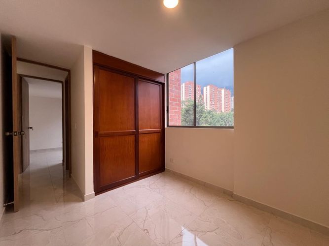 Apartamento de 3 alcobas en arriendo en El Poblado, Medellín, 89 m² · foto 14 de 18