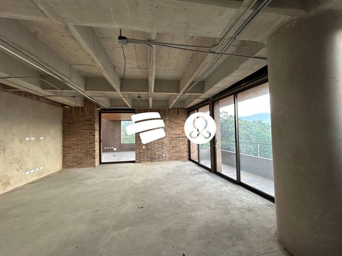 Apartamento de 2 alcobas en venta en El Diamante No. 2, Medellín, 243 m² · foto 10 de 14