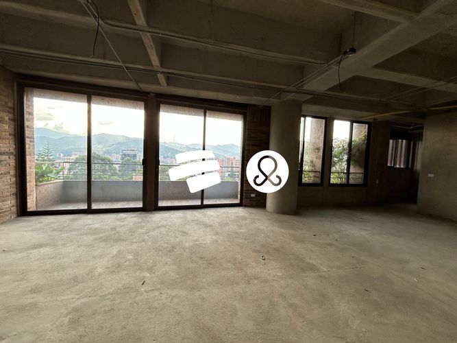 Apartamento de 2 alcobas en venta en El Diamante No. 2, Medellín, 243 m² · foto 12 de 14