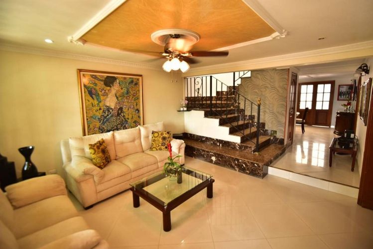Casa de 4 alcobas en venta en Manga, Cartagena, 226 m² · foto 2 de 20