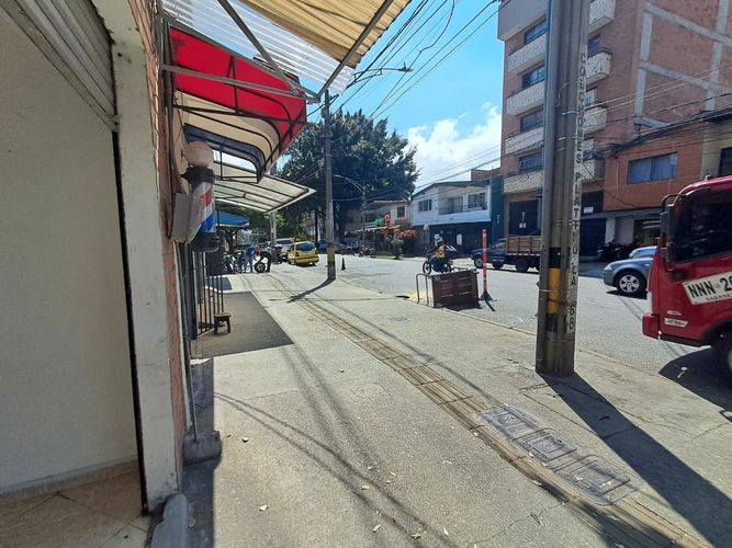 Local en arriendo en San Joaquín, Medellín, 25 m² · foto 4 de 9
