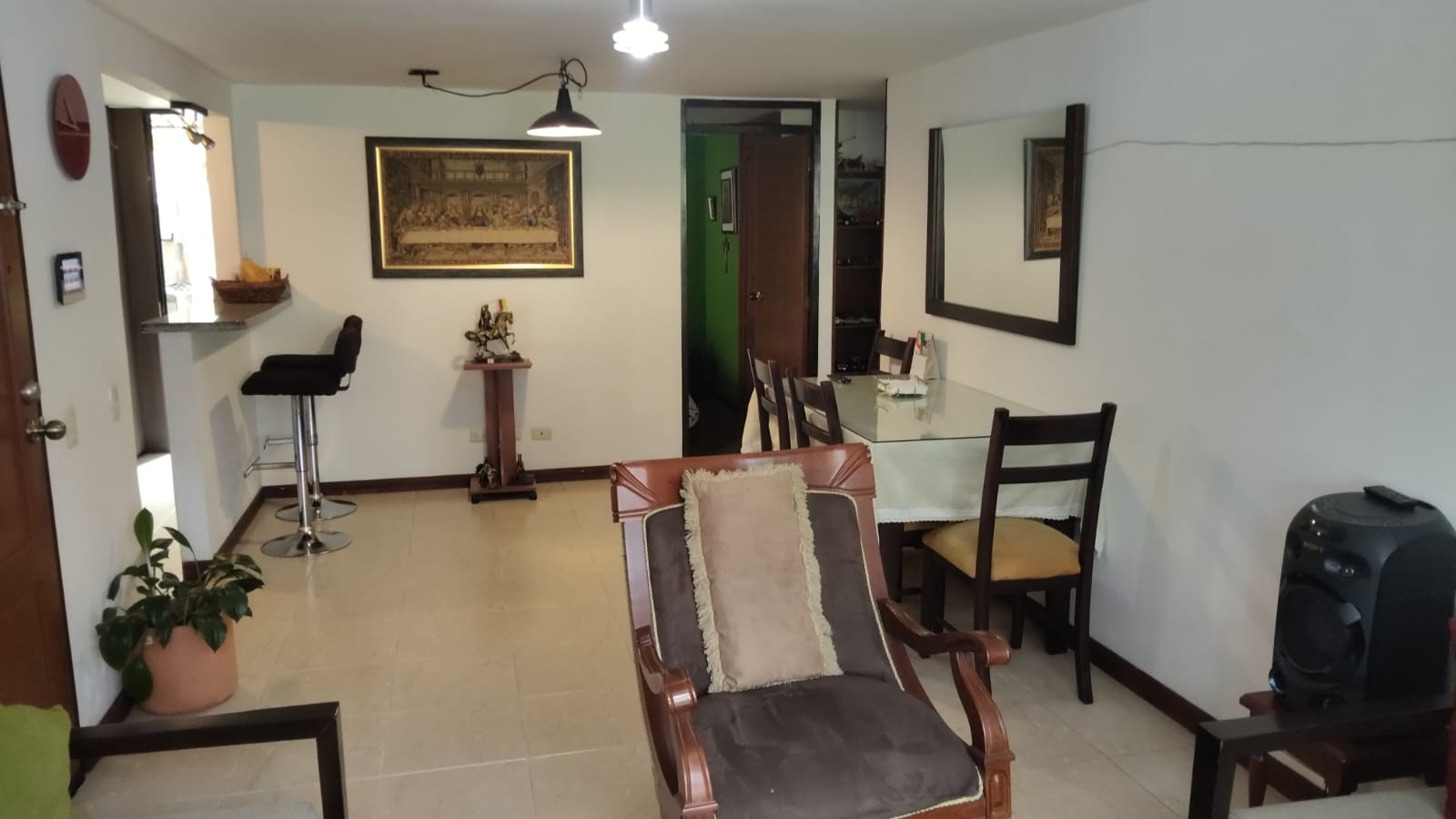Apartamento en venta en Los Rosales, Manizales · foto 2 de 21