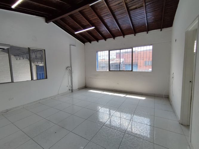 Bodega en arriendo en San Fernando, Itagüí, 890 m² · foto 5 de 14